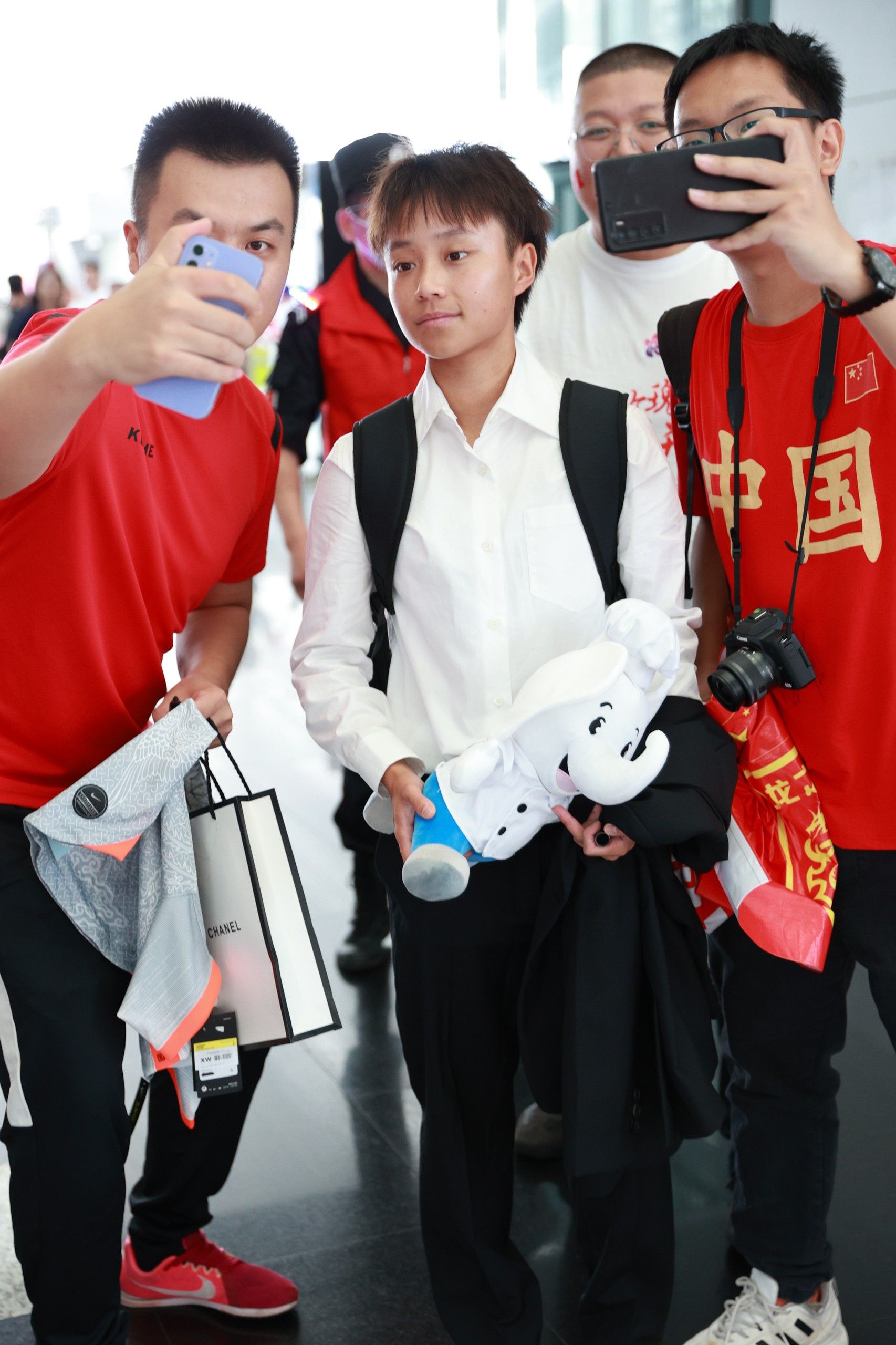中国女足队员姜珺：感谢球迷支持，我们定会做得更好的简单介绍
