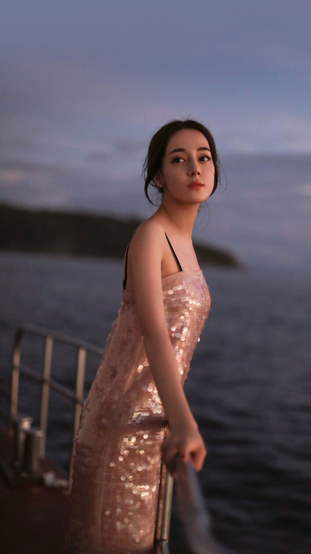 绿茵双城记，迪巴拉闪光与乌克兰的破晓之战