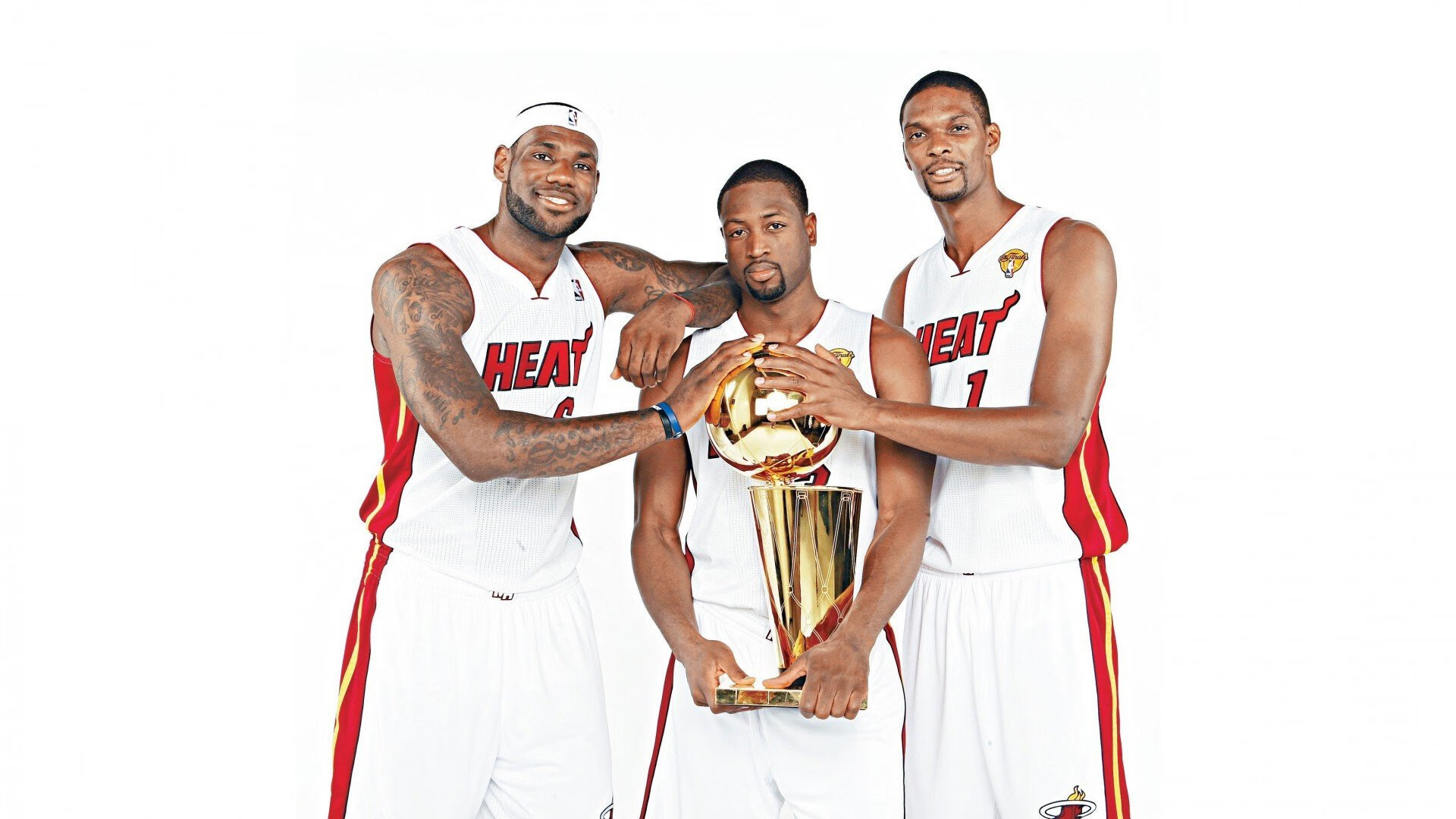 决胜局利拉德显神威，黄蜂客场力克广厦迎关键胜利