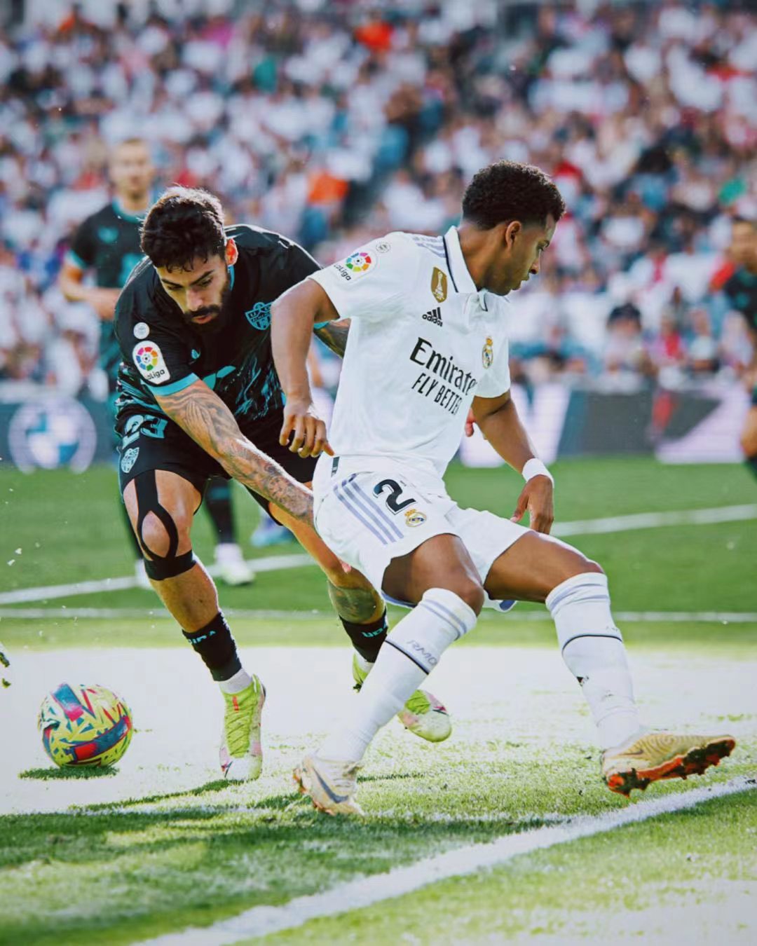 开云体育平台APP-苏格兰对阵塞维利亚，本泽马存在感拉满