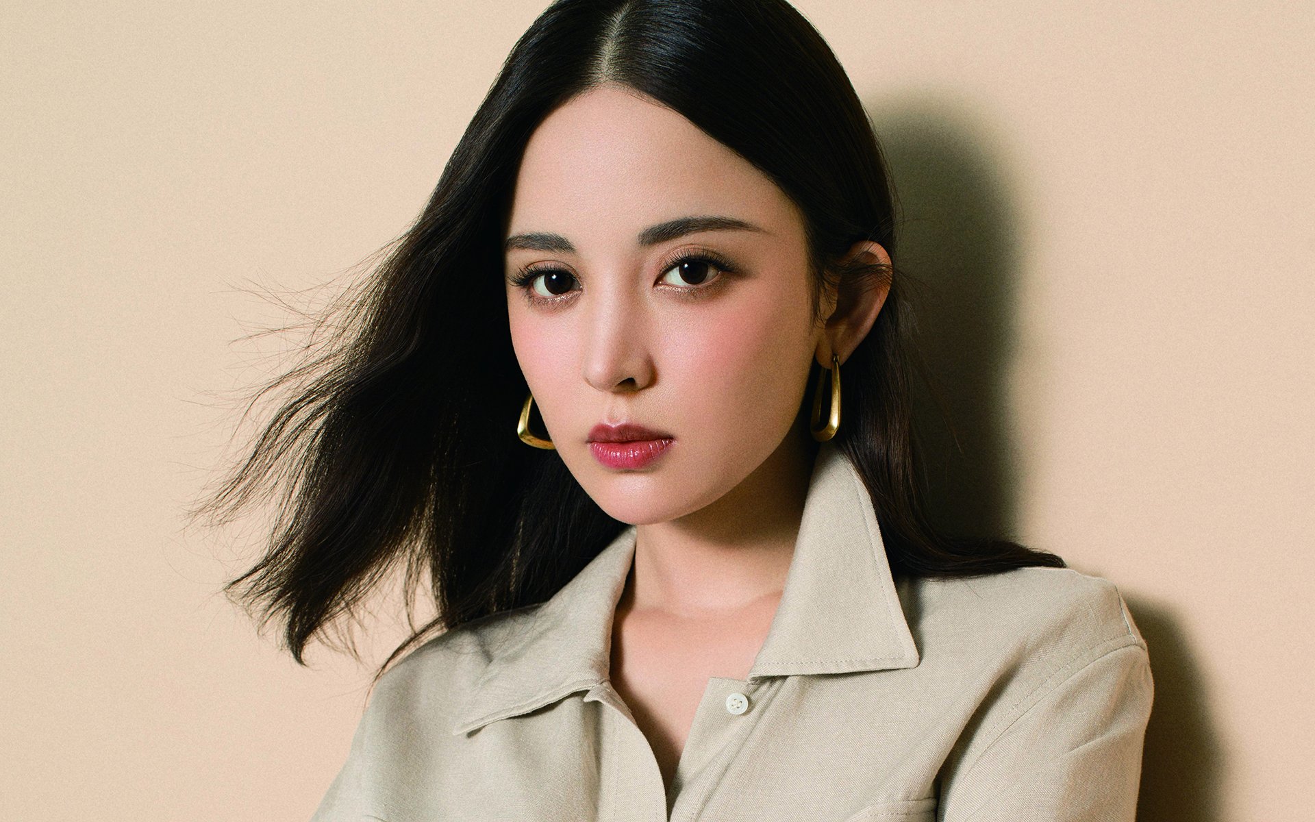 蛰伏之后,黄蜂展翅!利拉德末节主宰攻防,率队强势攻陷新疆主场