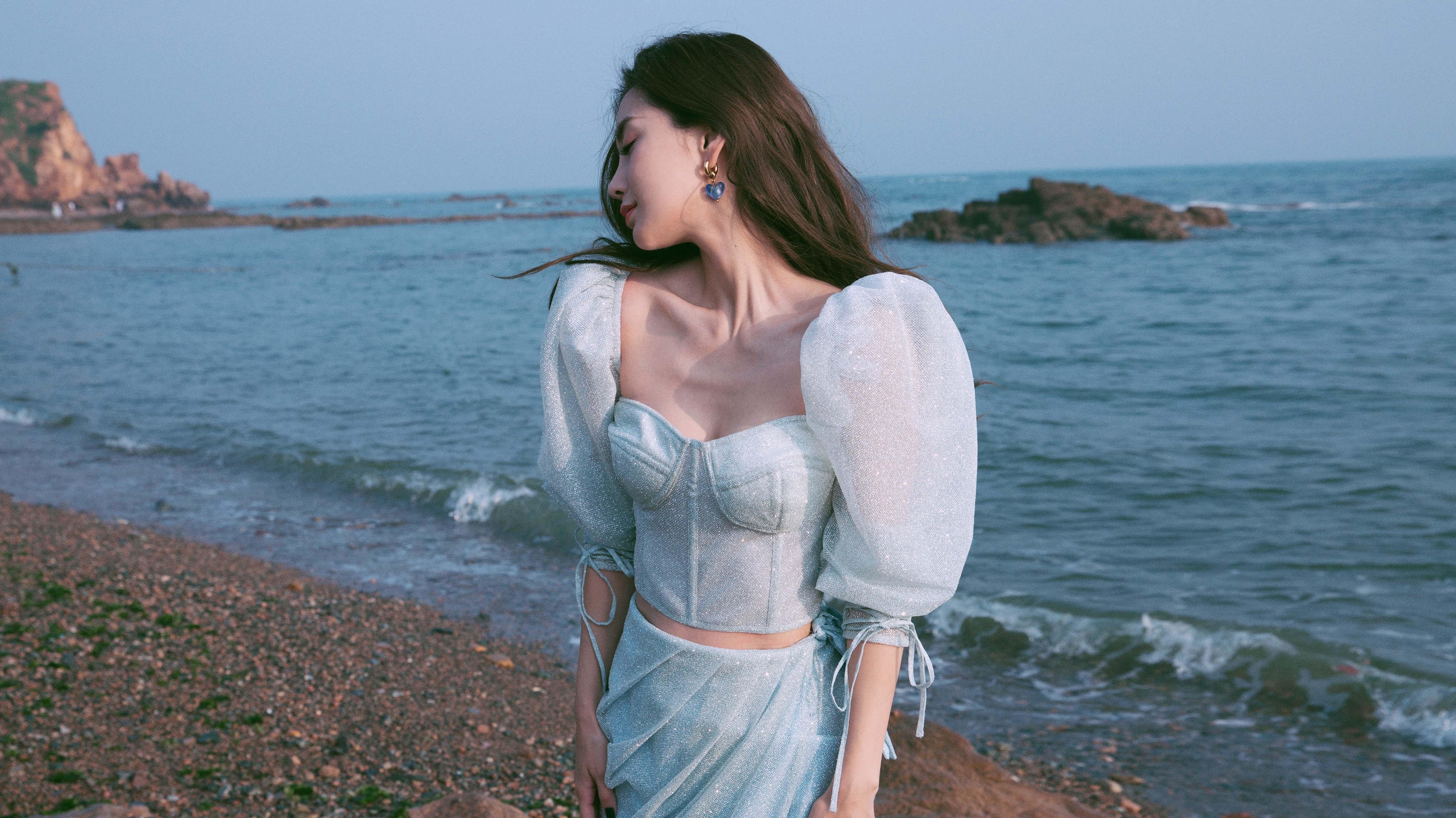 终场哨响前的寂静，马丁内利一锤定音，阿森纳惊险登顶